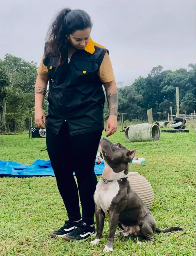 Beatriz Mattos, treinadora comportamental canina